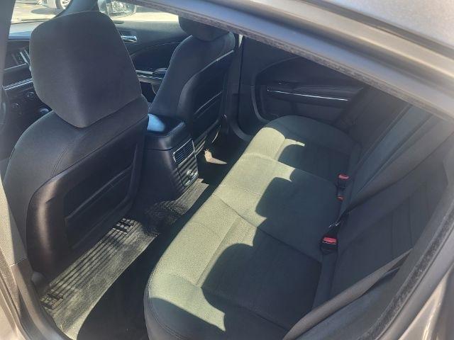 Dodge Charger SE 2011
