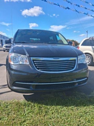 Chrysler Town & Country LX 2015