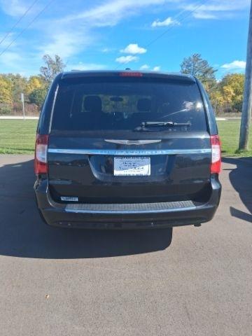 Chrysler Town & Country LX 2015