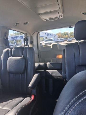 Chrysler Town & Country LX 2015