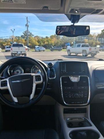 Chrysler Town & Country Touring-L 2015