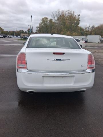 Chrysler 300 RWD 2013