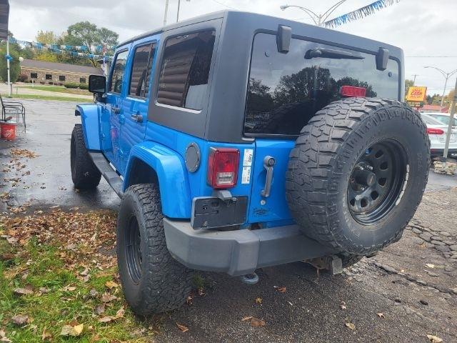 Jeep Wrangler Unlimited Sahara 4WD 2011