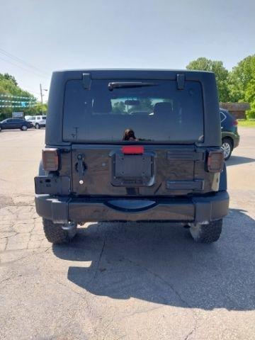Jeep Wrangler Sahara 4WD 2013