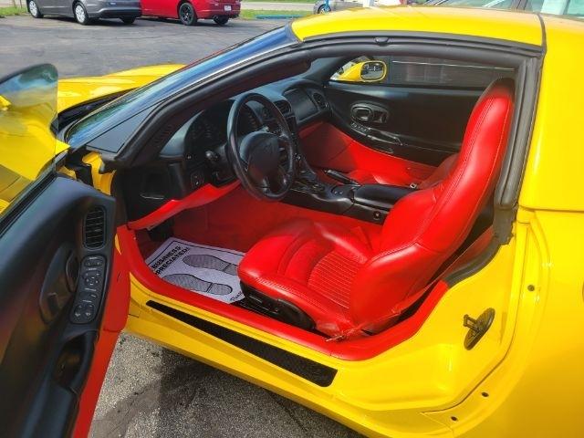 Chevrolet Corvette Coupe 2001