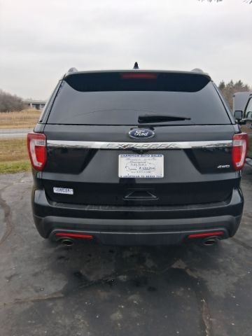 Ford Explorer Base 4WD 2017