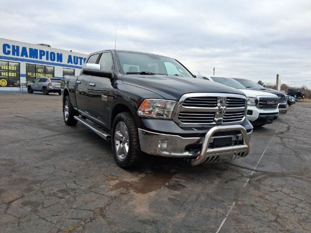 RAM 1500 SLT Crew Cab LWB 4WD 2016