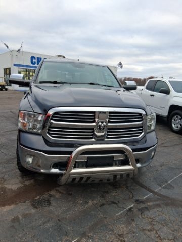 RAM 1500 SLT Crew Cab LWB 4WD 2016