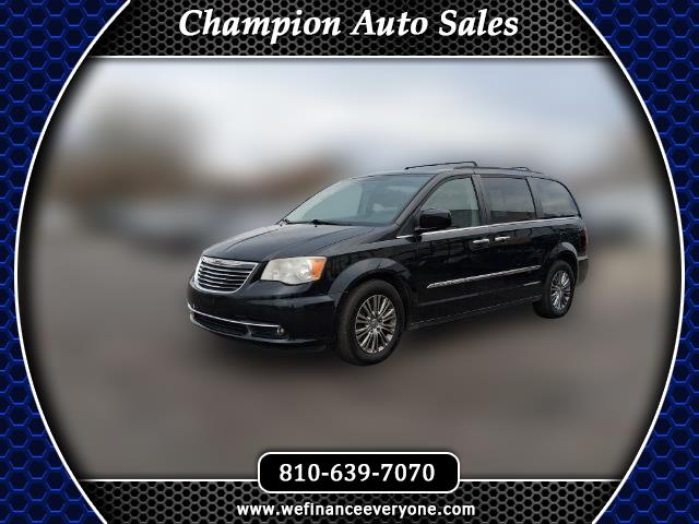 2013 Chrysler Town & Country Touring-L