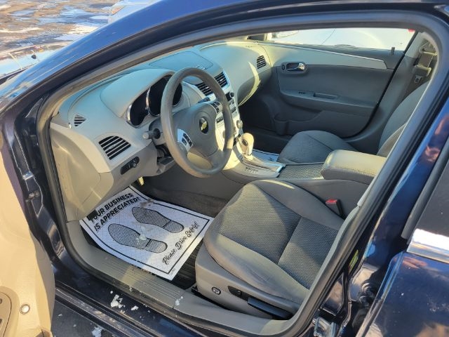 Chevrolet Malibu LS 2012