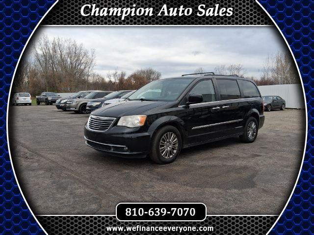 2013 Chrysler Town & Country Touring-L