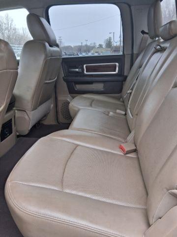 RAM 1500 Laramie Crew Cab 4WD 2011