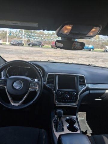 Jeep Grand Cherokee Laredo 4WD 2017