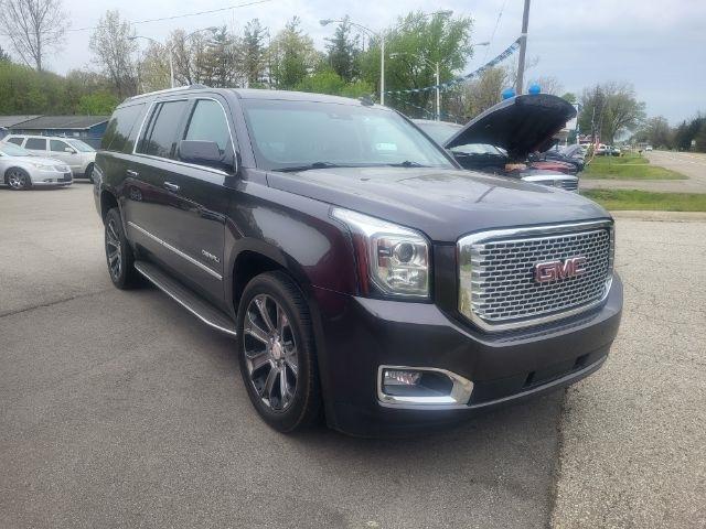 GMC Yukon XL Denali 4WD 2017
