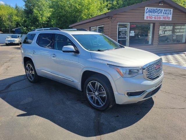 GMC Acadia Denali AWD 2017