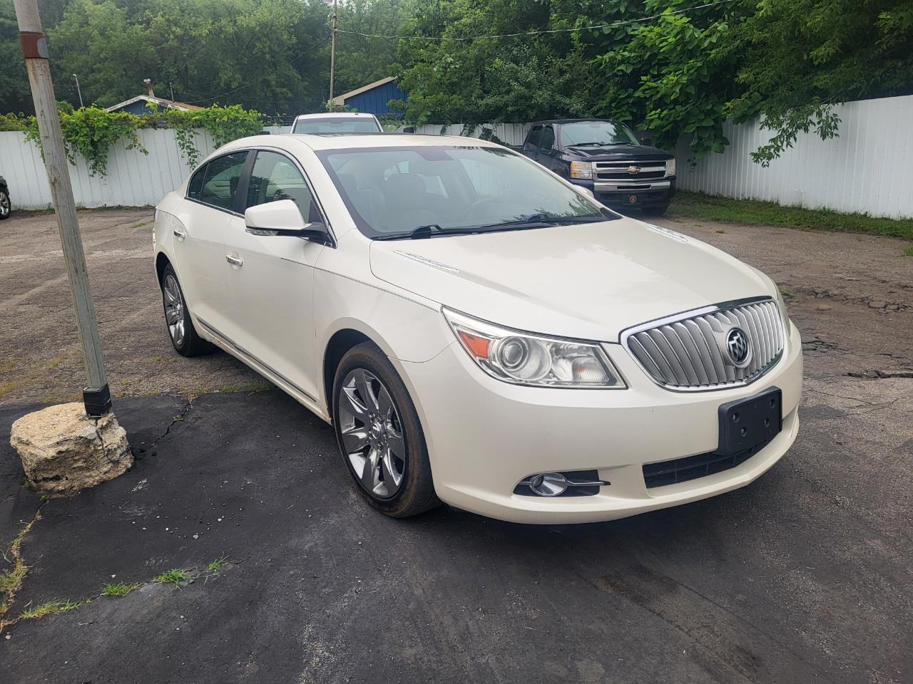 Buick LaCrosse CXS 2011