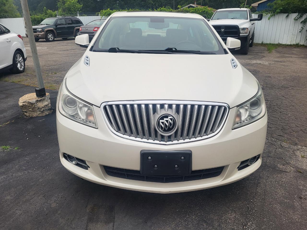 Buick LaCrosse CXS 2011