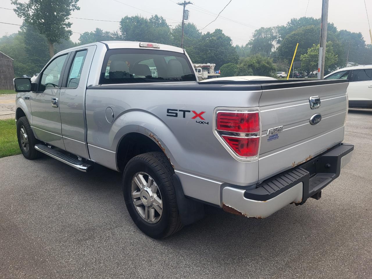 Ford F-150 STX SuperCab 6.5-ft. Bed 4WD 2010