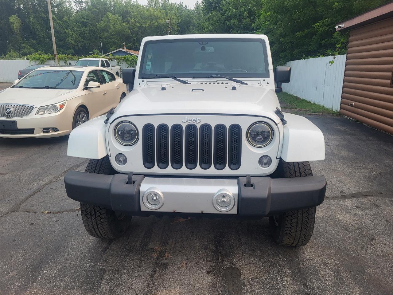 Jeep Wrangler Unlimited Sahara 4WD 2014