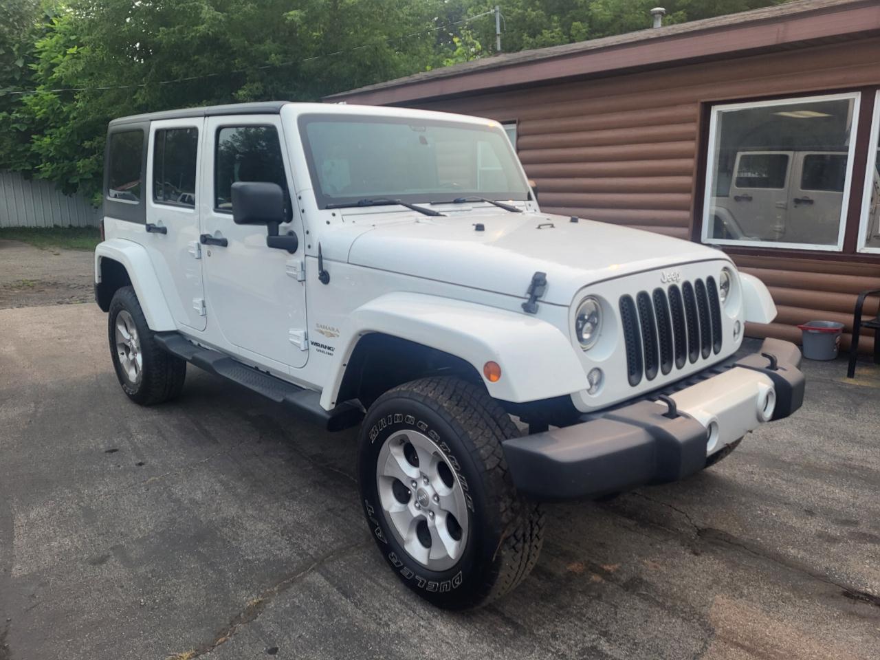 Jeep Wrangler Unlimited Sahara 4WD 2014