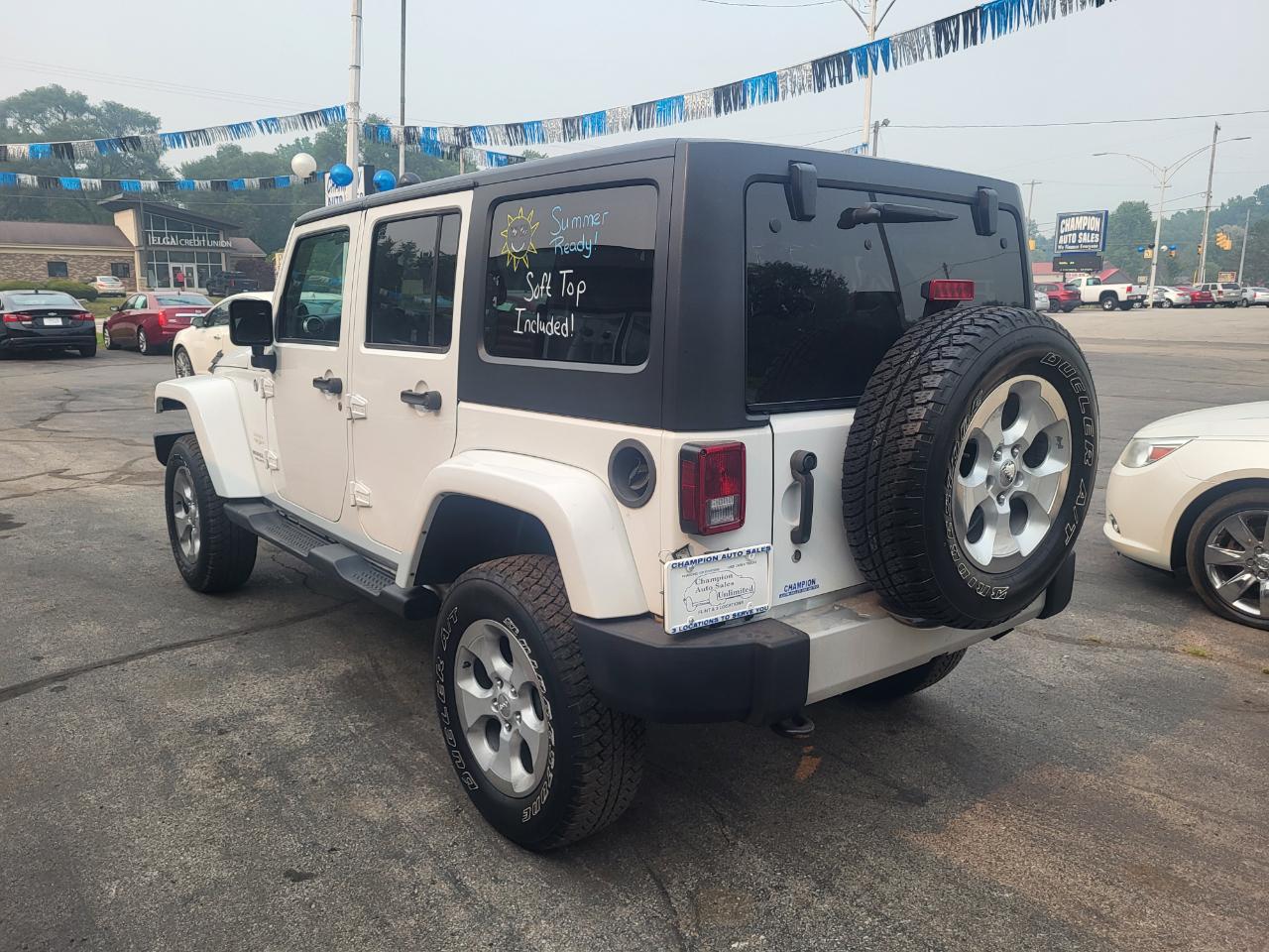 Jeep Wrangler Unlimited Sahara 4WD 2014