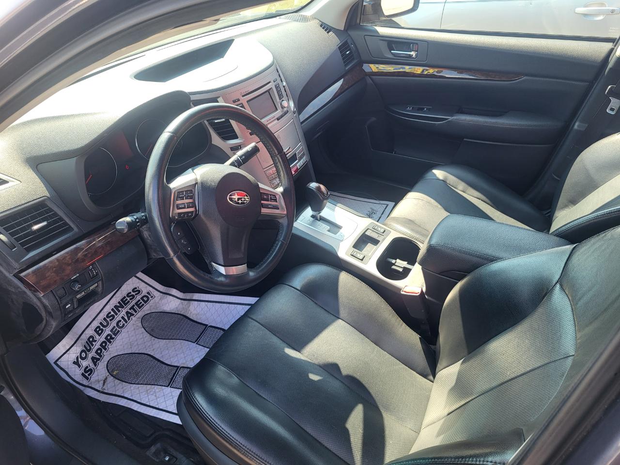 Subaru Legacy 2.5i Limited 2014
