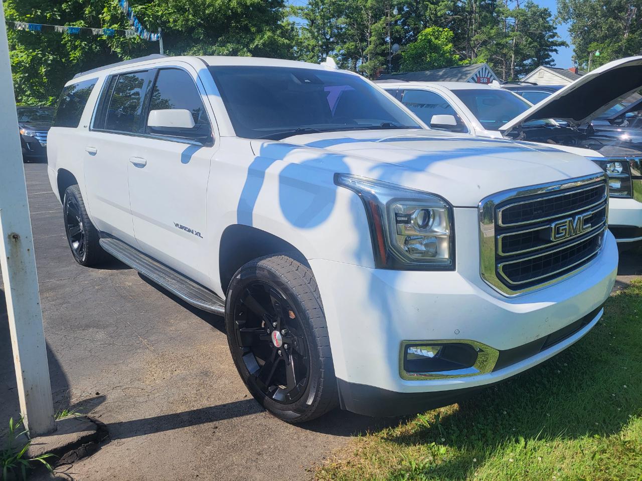 GMC Yukon XL SLT 4WD 2017