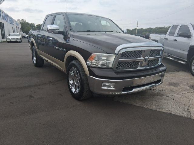 RAM 1500 Laramie Crew Cab 4WD 2011
