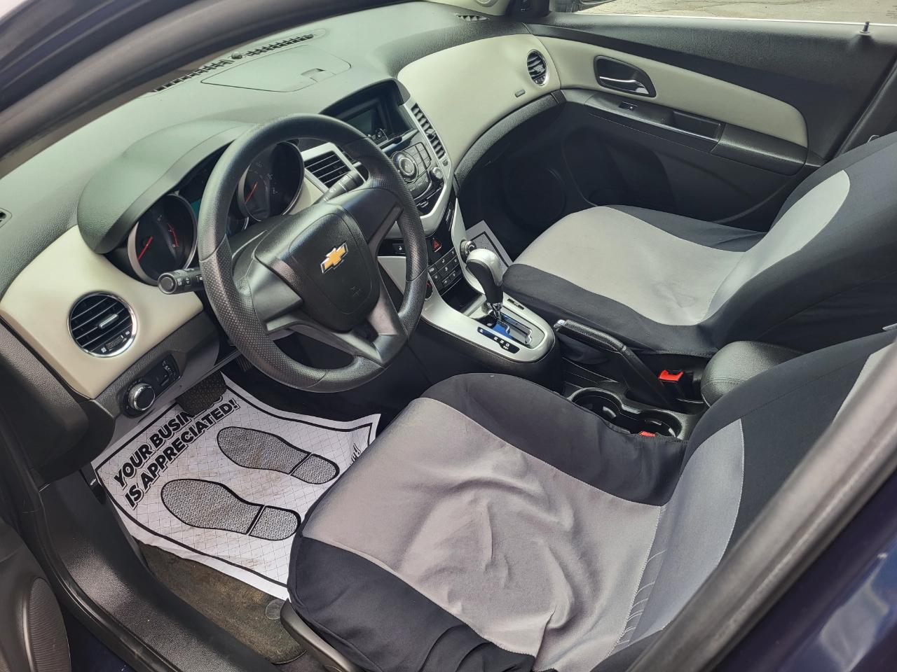 Chevrolet Cruze 2LS 2011