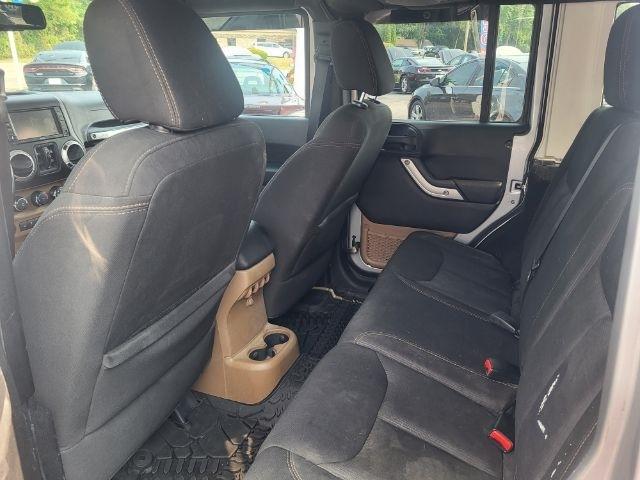 Jeep Wrangler Unlimited Sahara 4WD 2014