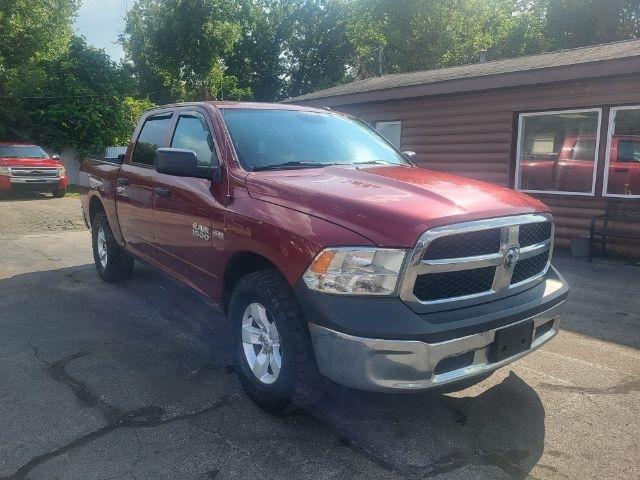 RAM 1500 Tradesman Crew Cab SWB 4WD 2015