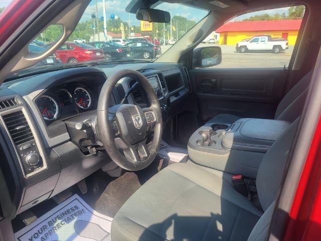 RAM 1500 Tradesman Crew Cab SWB 4WD 2015