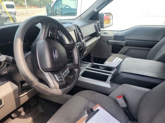 Ford F-150 XL SuperCrew 5.5-ft. Bed 4WD 2015