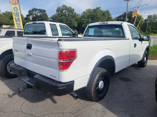 Ford F-150 XL 8-ft. Bed 2WD 2012