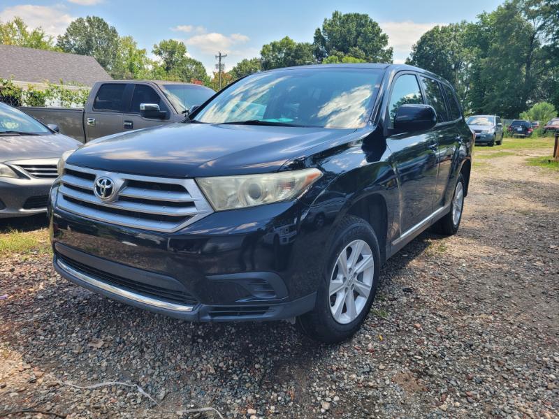 Toyota Highlander Base 2WD I4 2013