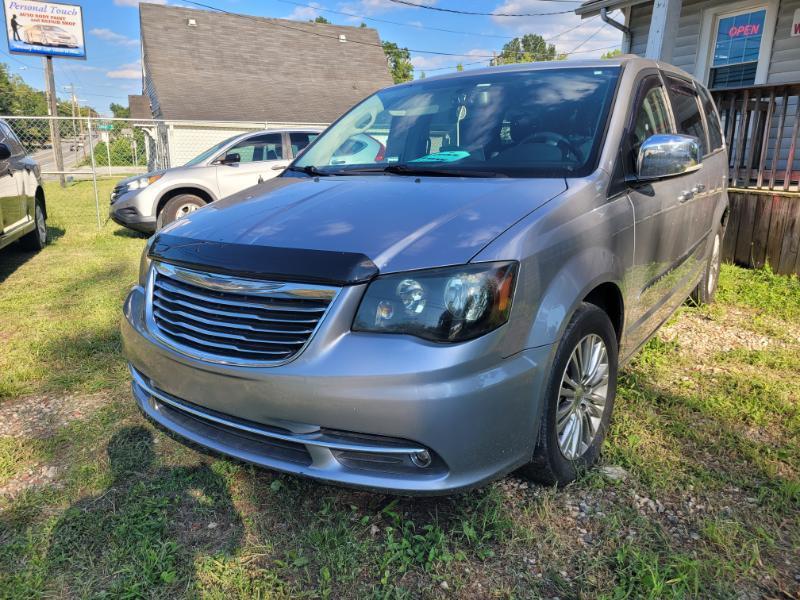 Chrysler Town & Country Touring-L 2014