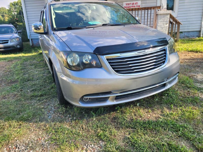 Chrysler Town & Country Touring-L 2014