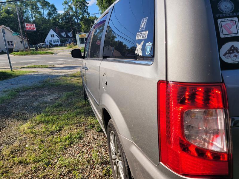 Chrysler Town & Country Touring-L 2014