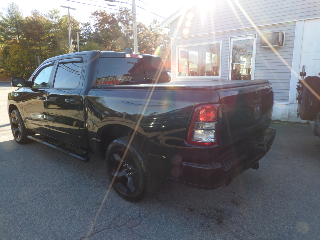 RAM 1500 Big Horn Crew Cab SWB 4WD 2019