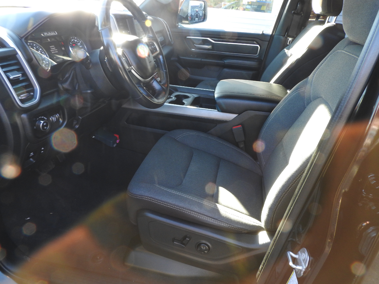 RAM 1500 Big Horn Crew Cab SWB 4WD 2019