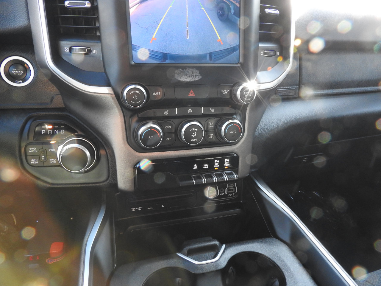 RAM 1500 Big Horn Crew Cab SWB 4WD 2019
