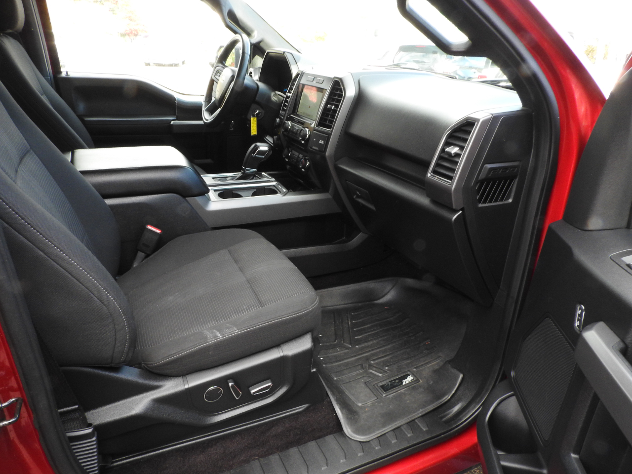 Ford F-150 XLT SuperCrew 5.5-ft. Bed 4WD 2017