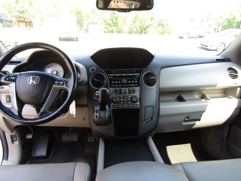 Honda Pilot EX-L 4WD 5-Spd AT 2012 Honda Pilot EX-L 4WD 5-Spd AT 2012