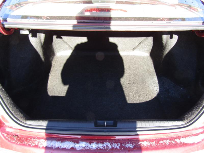 Honda Civic LX Sedan 5-Speed AT 2011