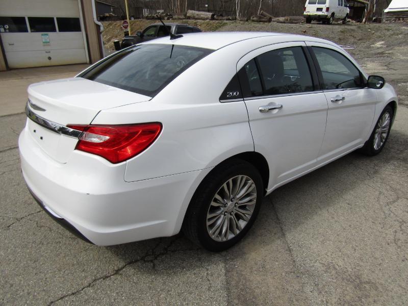 Chrysler 200 Limited 2012