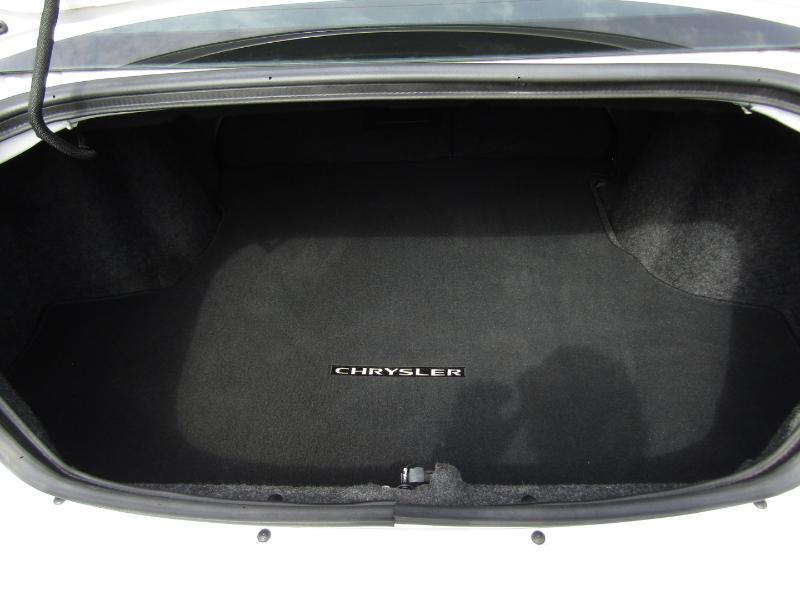 Chrysler 200 Limited 2012