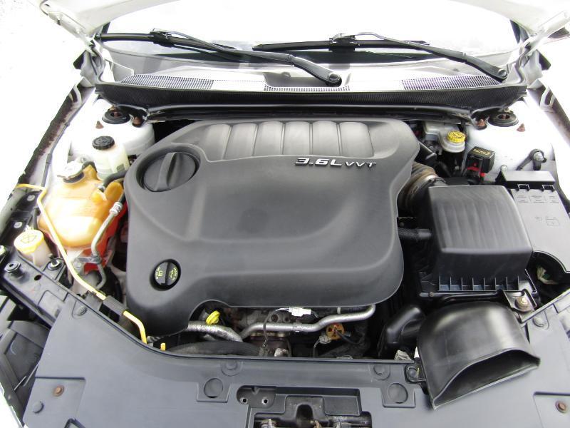 Chrysler 200 Limited 2012