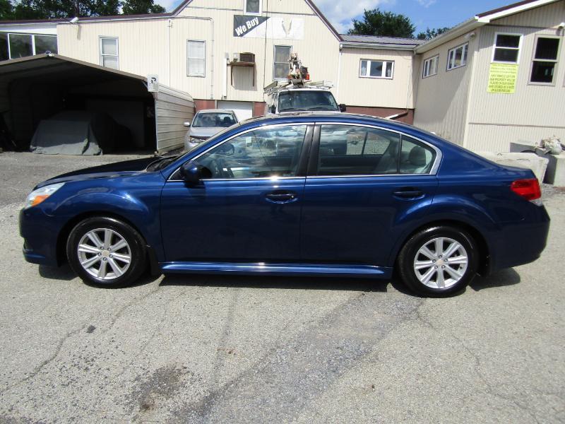 Subaru Legacy 2.5i Premium 2011