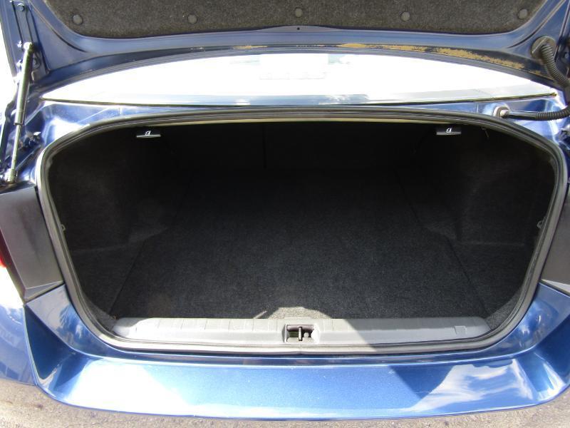 Subaru Legacy 2.5i Premium 2011
