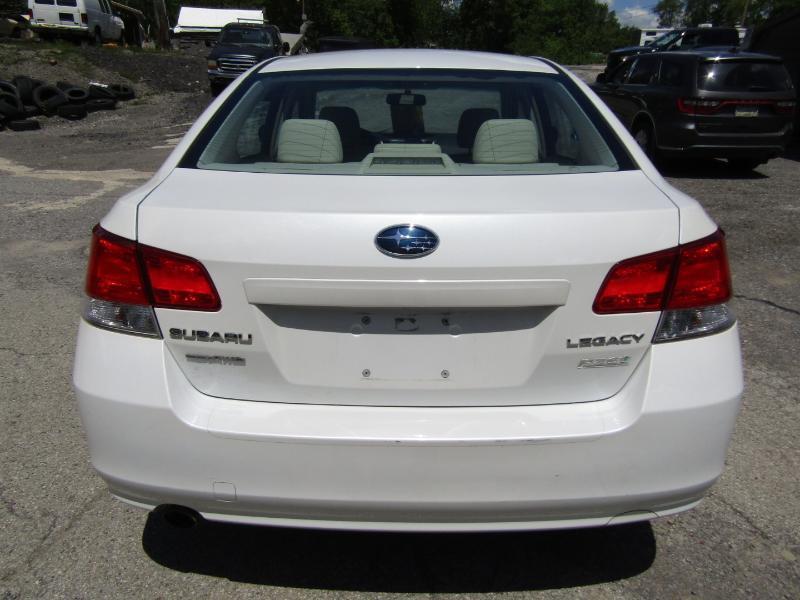 Subaru Legacy 2.5i Premium 2012